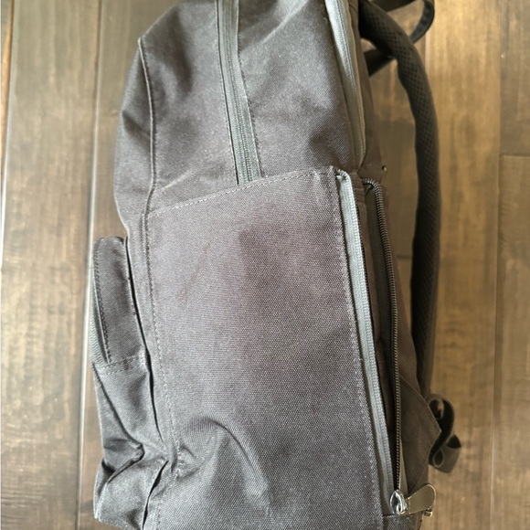 Lo & Sons Hanover 2 Deluxe Backpack - Picture 8 of 9